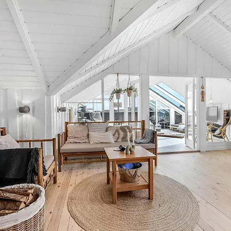 Skont Og Lyst Med Panoramaudsigt Til Ferring So Og Vesterhavet Sj251 * Harboør